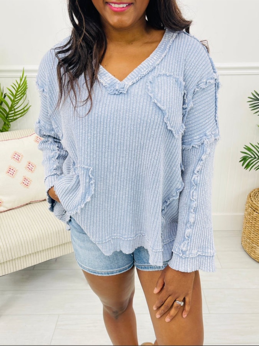 134 Easel Heartstrings of Style Pullover